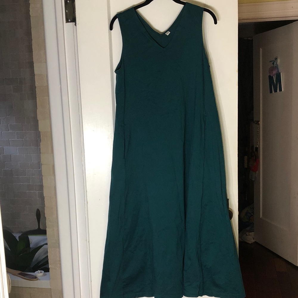 Uniqlo Teal V-Neck Sleeveless Maxi Dress